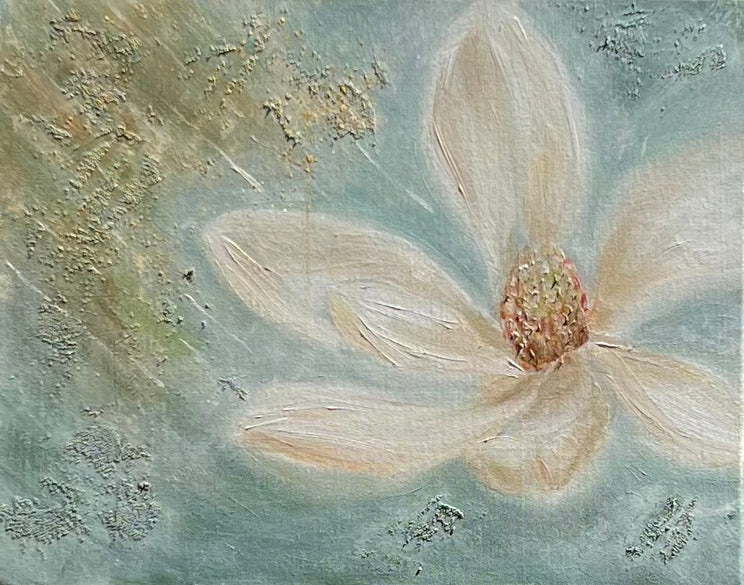 Magnolia in Blue
